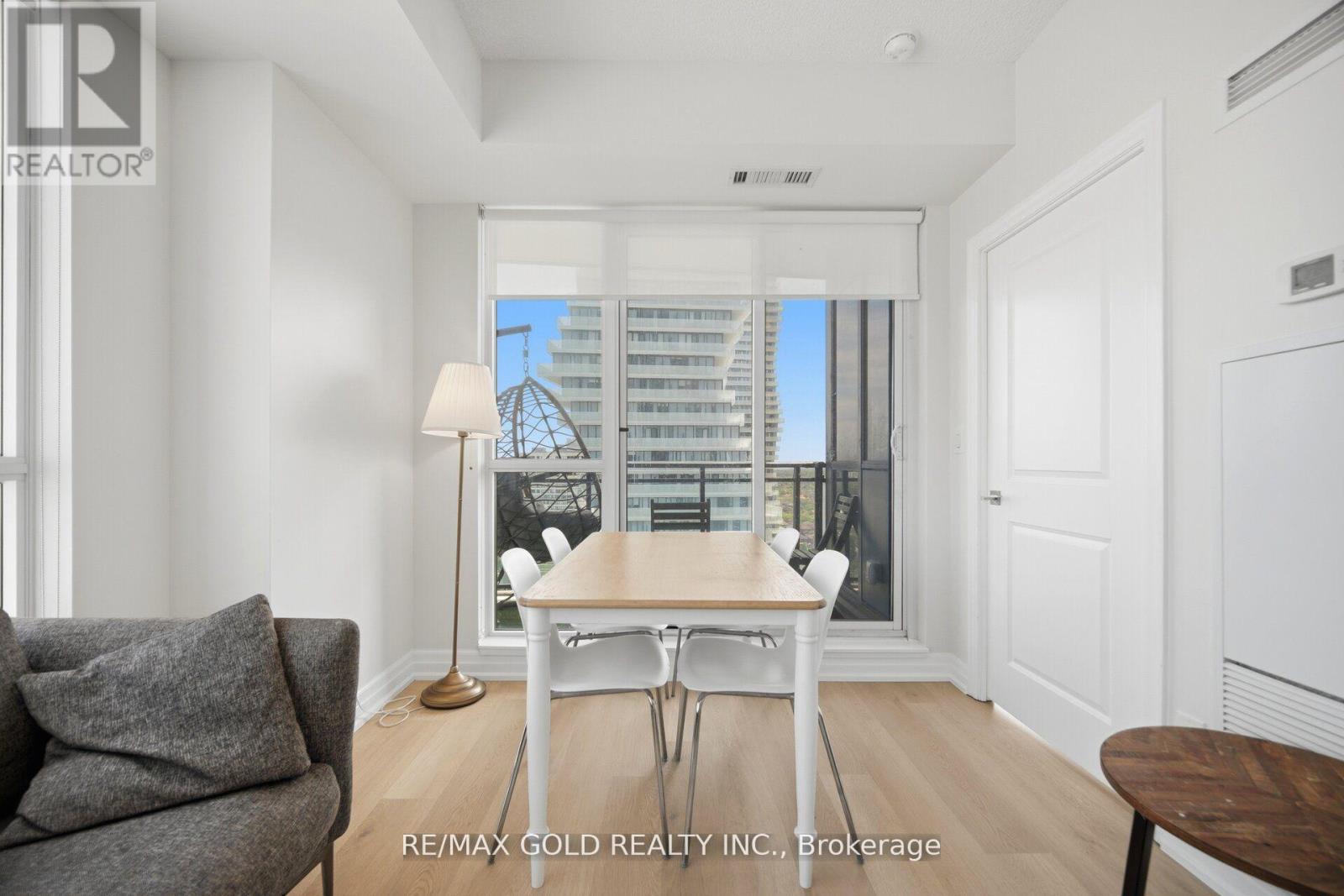 1807 - 4011 Brickstone Mews, Mississauga, Ontario  L5B 0J7 - Photo 13 - W13417440