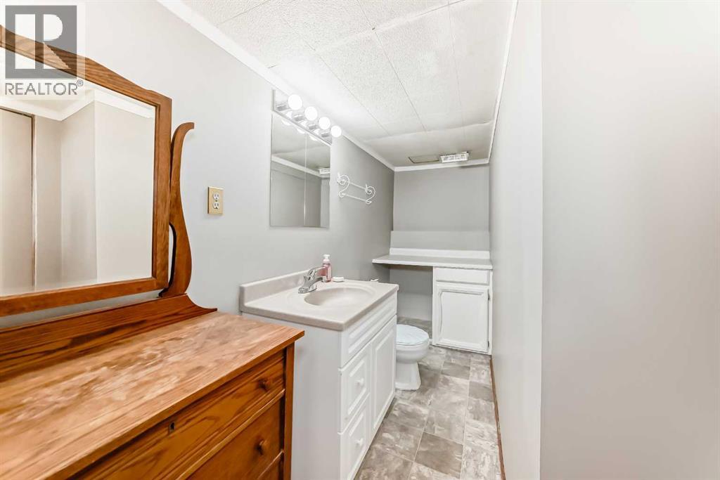 1652 Boutellier Close, Penhold, Alberta  T0M 1R0 - Photo 28 - A2318090