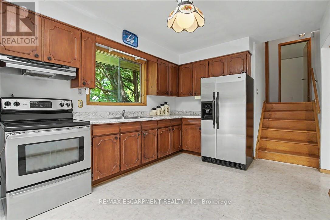 78 Christopher Drive, Hamilton, Ontario  L9B 1G8 - Photo 11 - X13417458