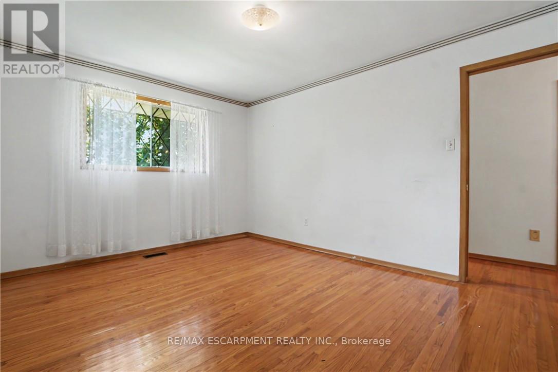 78 Christopher Drive, Hamilton, Ontario  L9B 1G8 - Photo 17 - X13417458
