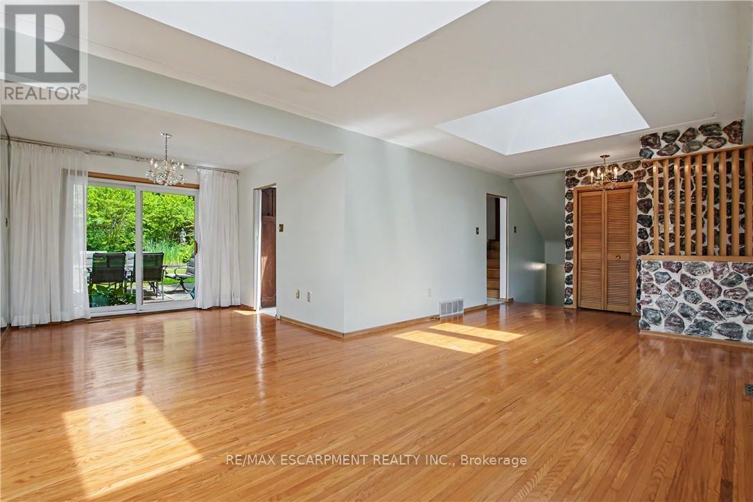 78 Christopher Drive, Hamilton, Ontario  L9B 1G8 - Photo 7 - X13417458