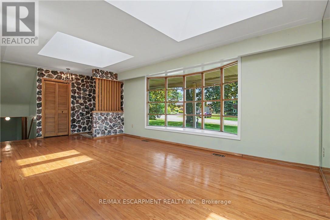 78 Christopher Drive, Hamilton, Ontario  L9B 1G8 - Photo 9 - X13417458
