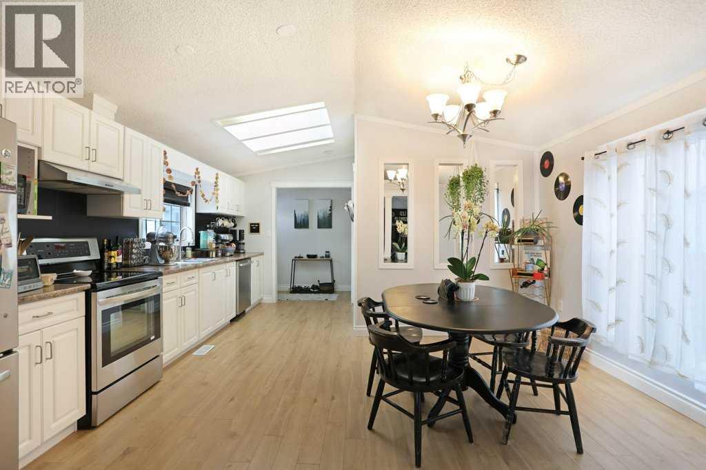 23 Meadowlake Gate E, Brooks, Alberta  T1R 1E9 - Photo 21 - A2317634