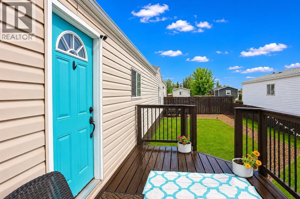 23 Meadowlake Gate E, Brooks, Alberta  T1R 1E9 - Photo 5 - A2317634