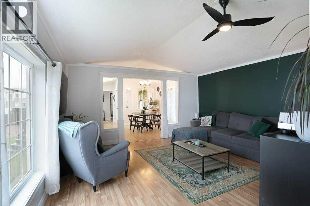 23 Meadowlake Gate E, Brooks, Alberta  T1R 1E9 - Photo 15 - A2317634