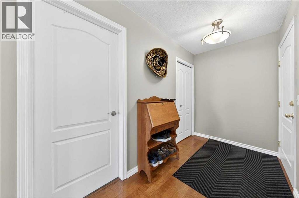 201, 4507 45 Street SW, Calgary, Alberta  T3E 6K7 - Photo 12 - A2316857