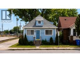 2429 HOWARD AVENUE, Windsor, Ontario