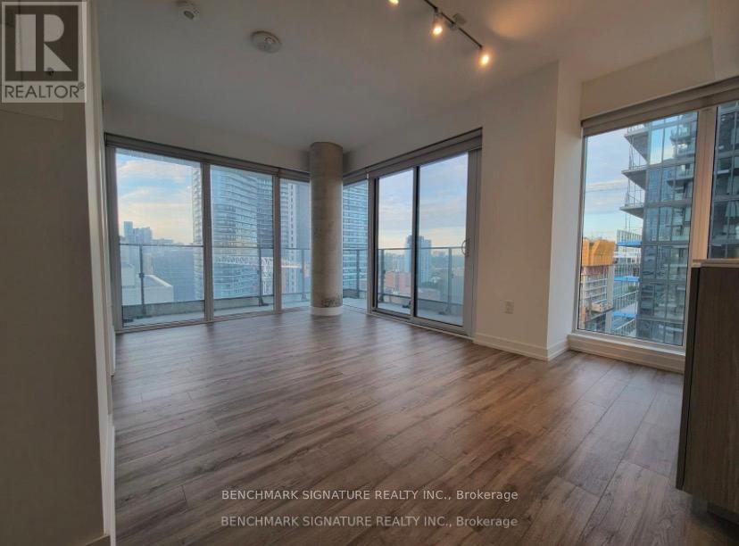 1810 - 77 Shuter Street, Toronto, Ontario  M5B 0B8 - Photo 2 - C13417514