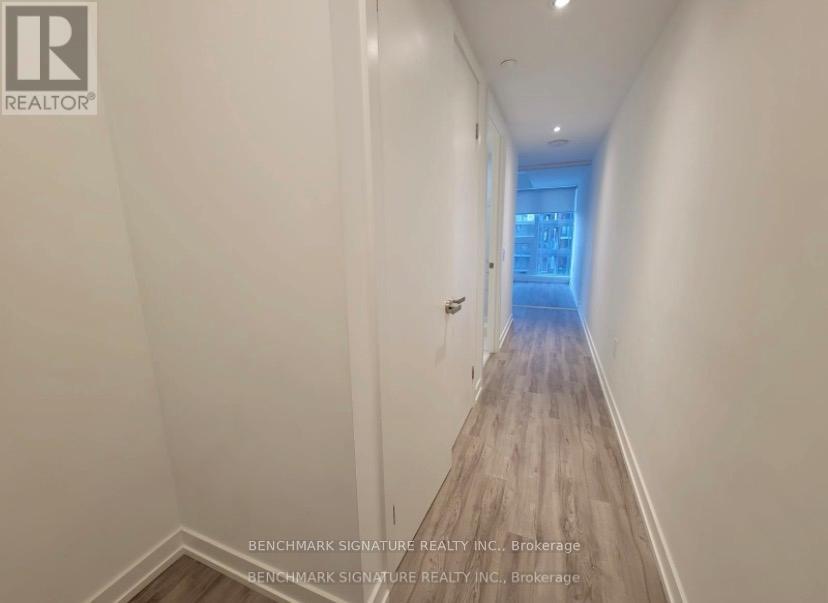 1810 - 77 Shuter Street, Toronto, Ontario  M5B 0B8 - Photo 3 - C13417514