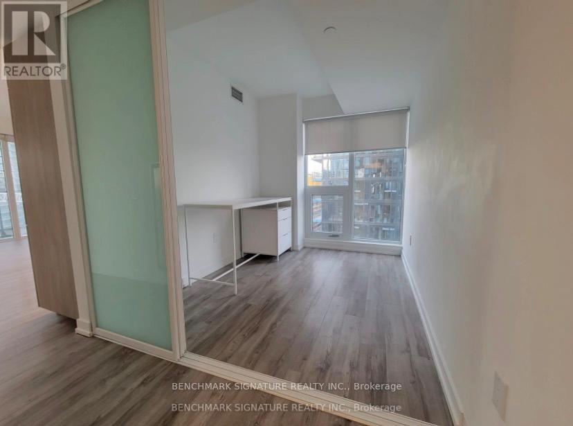 1810 - 77 Shuter Street, Toronto, Ontario  M5B 0B8 - Photo 4 - C13417514