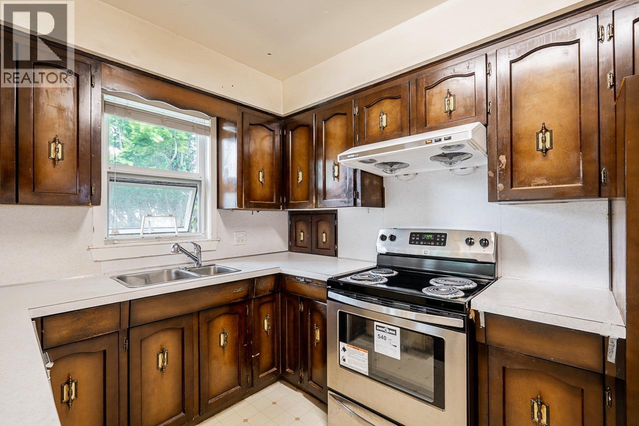 5121 Inverness Street, Vancouver, British Columbia  V5W 3N9 - Photo 12 - R3132982