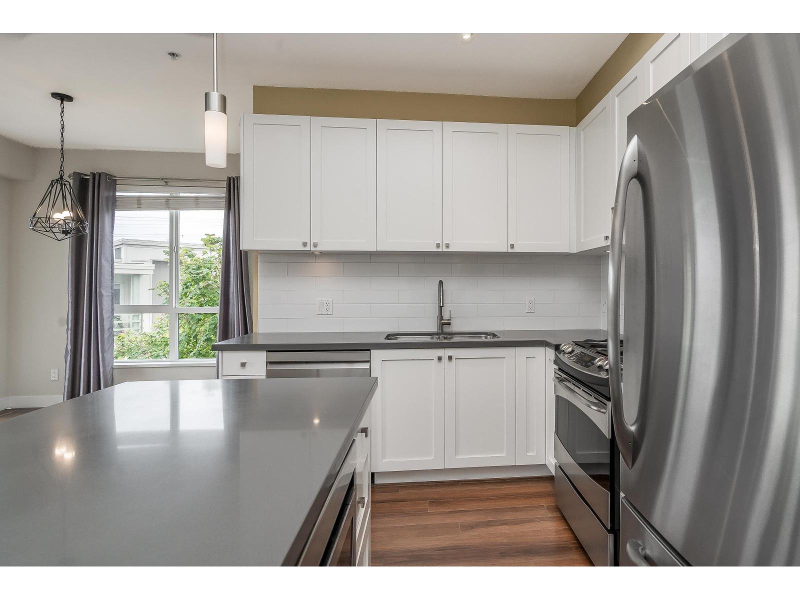 407 15850 26th Avenue, Surrey, British Columbia  V3Z 2N6 - Photo 5 - R3133653