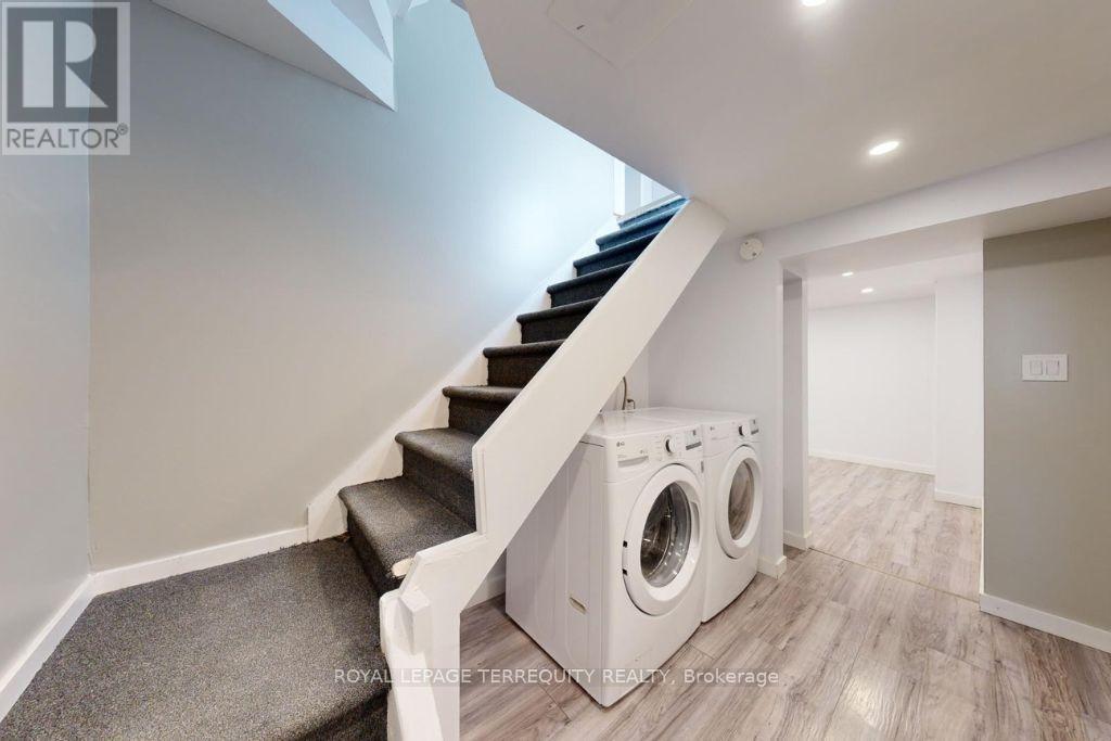 77 Glenburn Avenue, Toronto, Ontario  M4B 2X7 - Photo 22 - E13417524