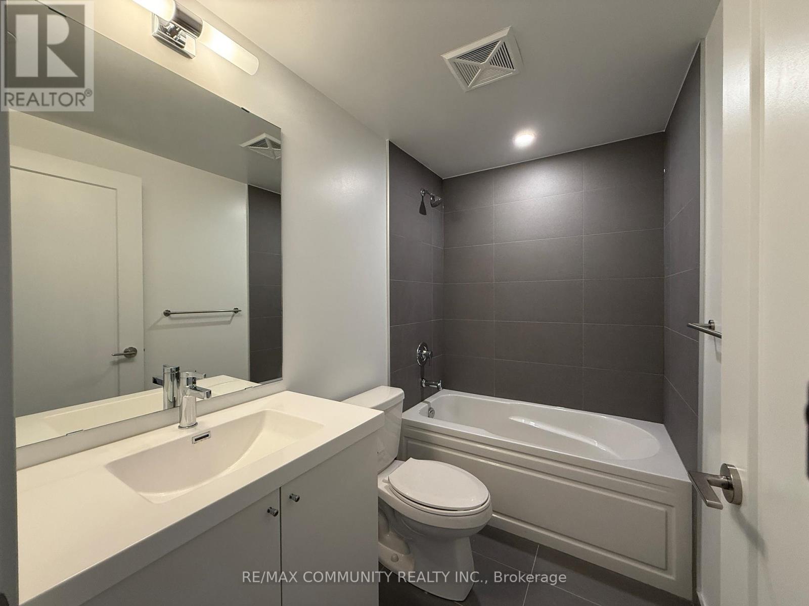 2611 - 2545 Simcoe Street N, Oshawa, Ontario  L1L 0W3 - Photo 6 - E13417530