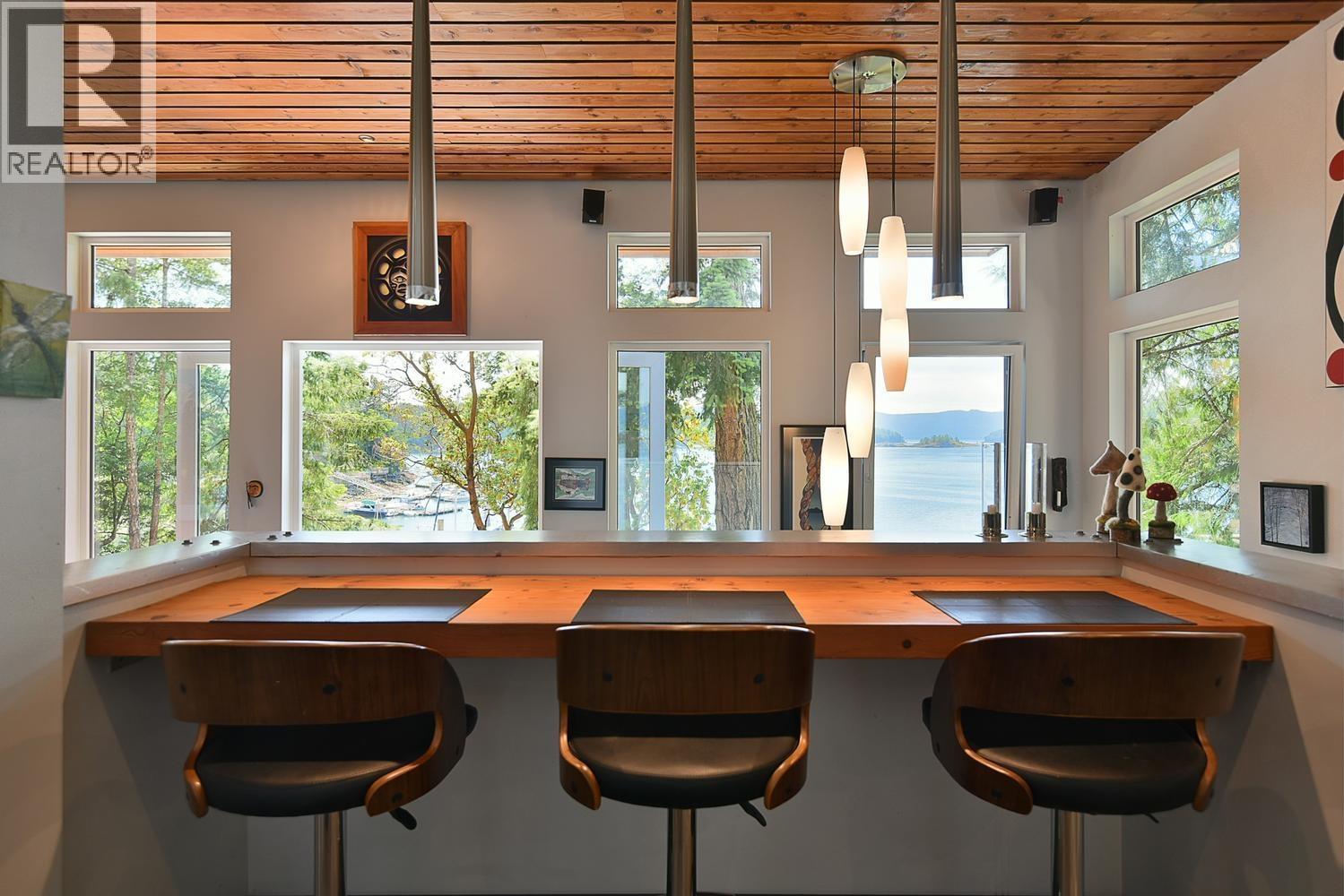13223 Pool Road, Garden Bay, British Columbia  V0N 1S1 - Photo 11 - R3133639