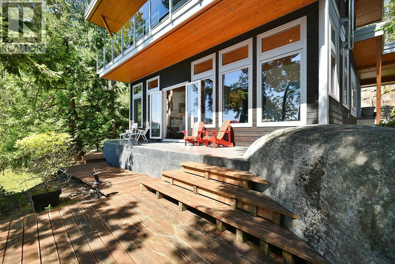 13223 Pool Road, Garden Bay, British Columbia  V0N 1S1 - Photo 6 - R3133639