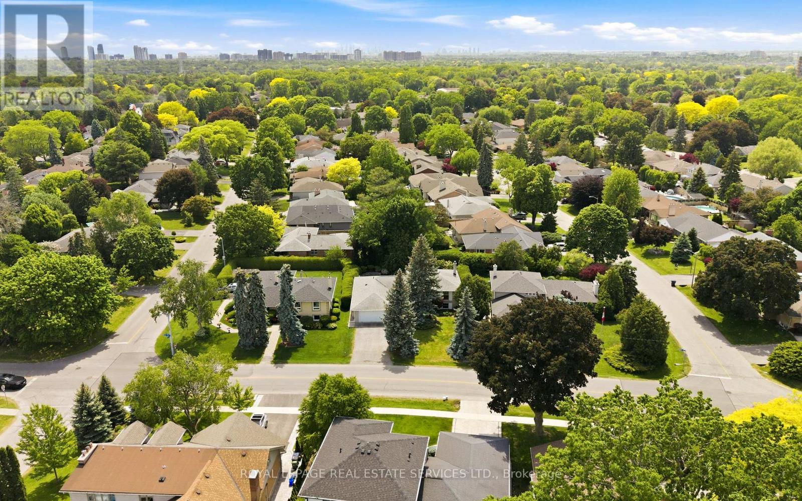 28 Bemersyde Drive, Toronto, Ontario  M9A 2S8 - Photo 44 - W13415870