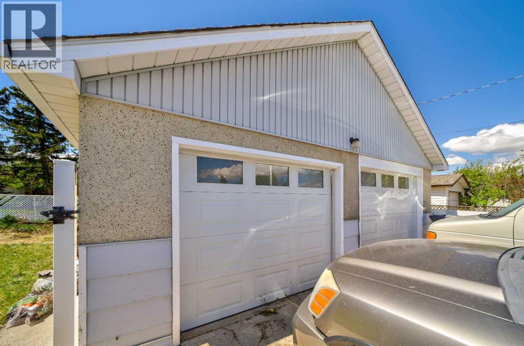 731 Mcdougall Street, Pincher Creek, Alberta  T0K 1W0 - Photo 36 - A2316806