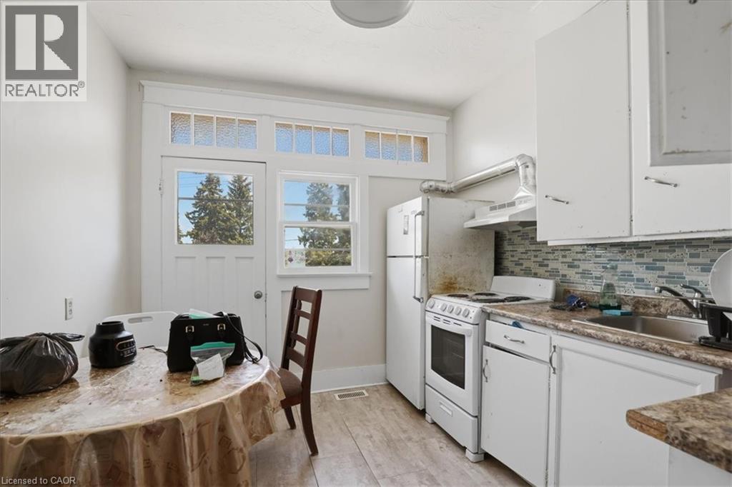 744 Queen Street S, Kitchener, Ontario  N2M 1A4 - Photo 8 - 40836905