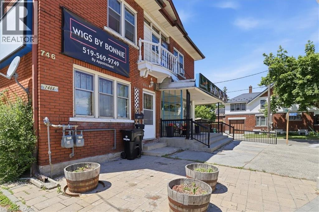 744 Queen Street S, Kitchener, Ontario  N2M 1A4 - Photo 3 - 40836905