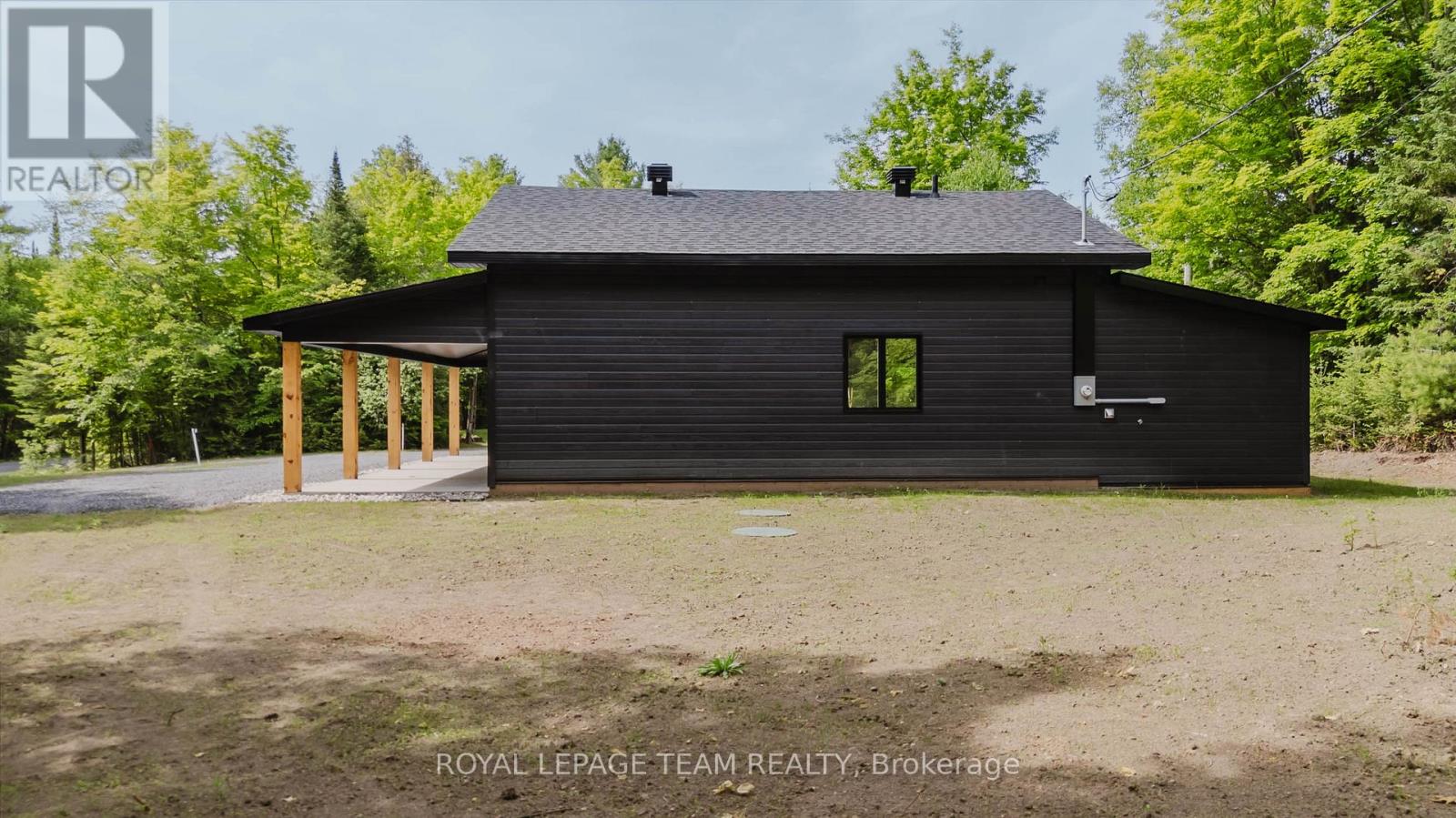 104 Fire Hall Crescent, Lanark Highlands, Ontario K0G 1K0 - Photo 3 - X13417594