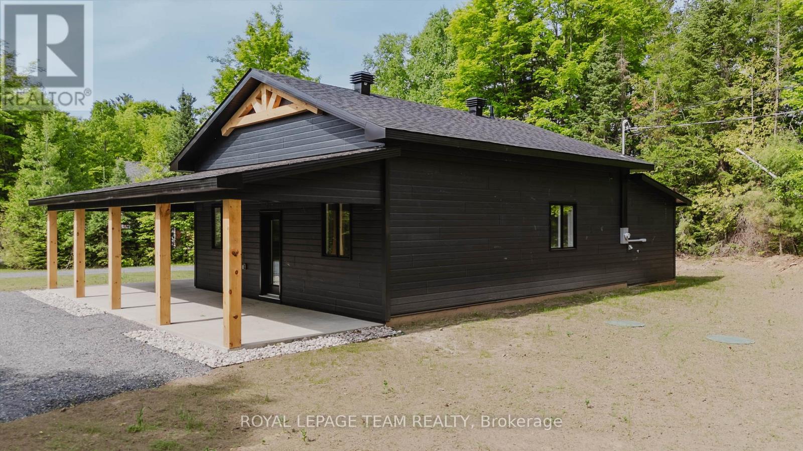 104 Fire Hall Crescent, Lanark Highlands, Ontario K0G 1K0 - Photo 4 - X13417594