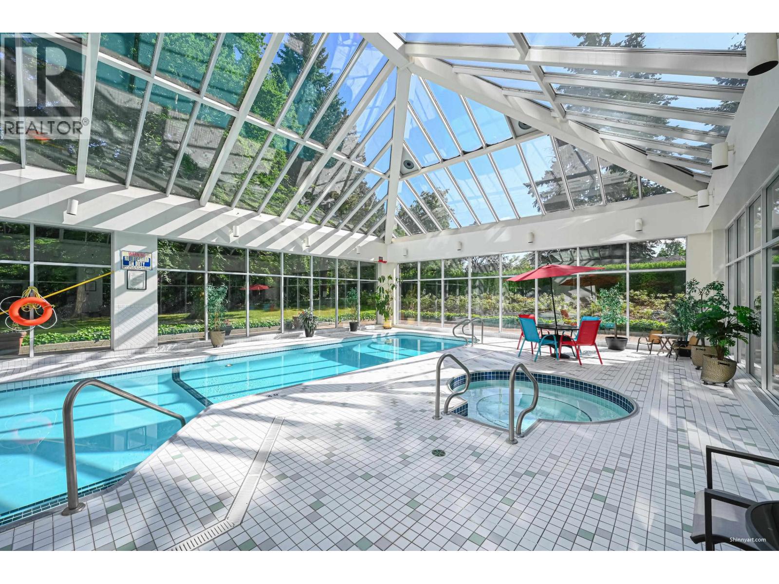 1304 6888 Station Hill Drive, Burnaby, British Columbia  V3N 4X5 - Photo 9 - R3133274