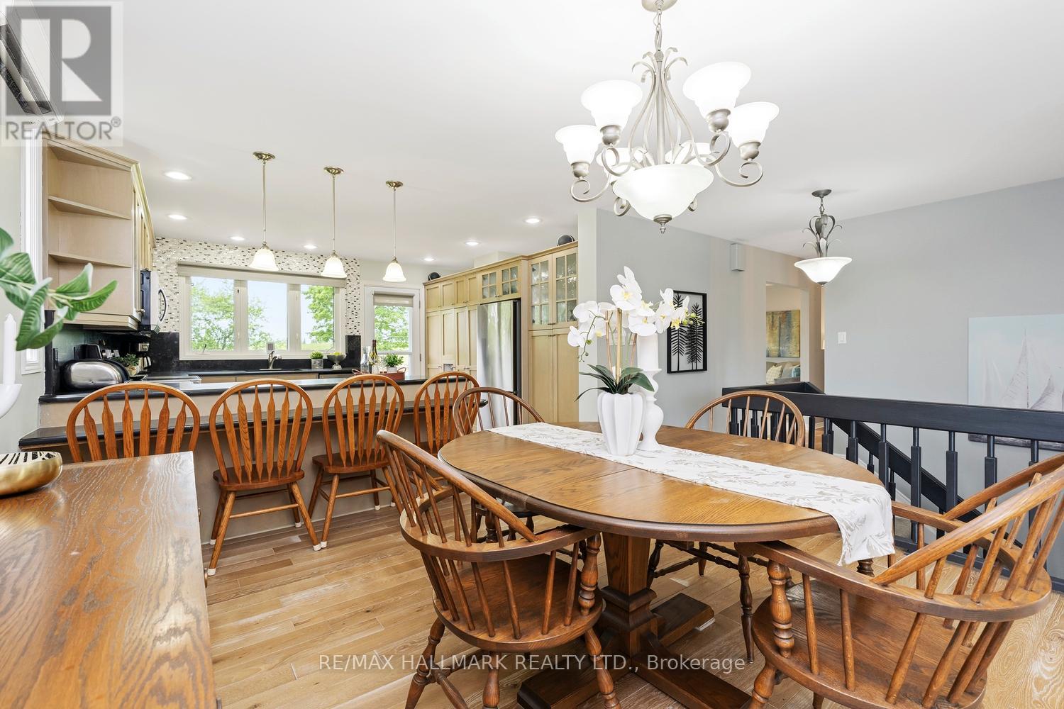 16 Price Drive, Oro-Medonte, Ontario  L3V 6H2 - Photo 5 - S13417636