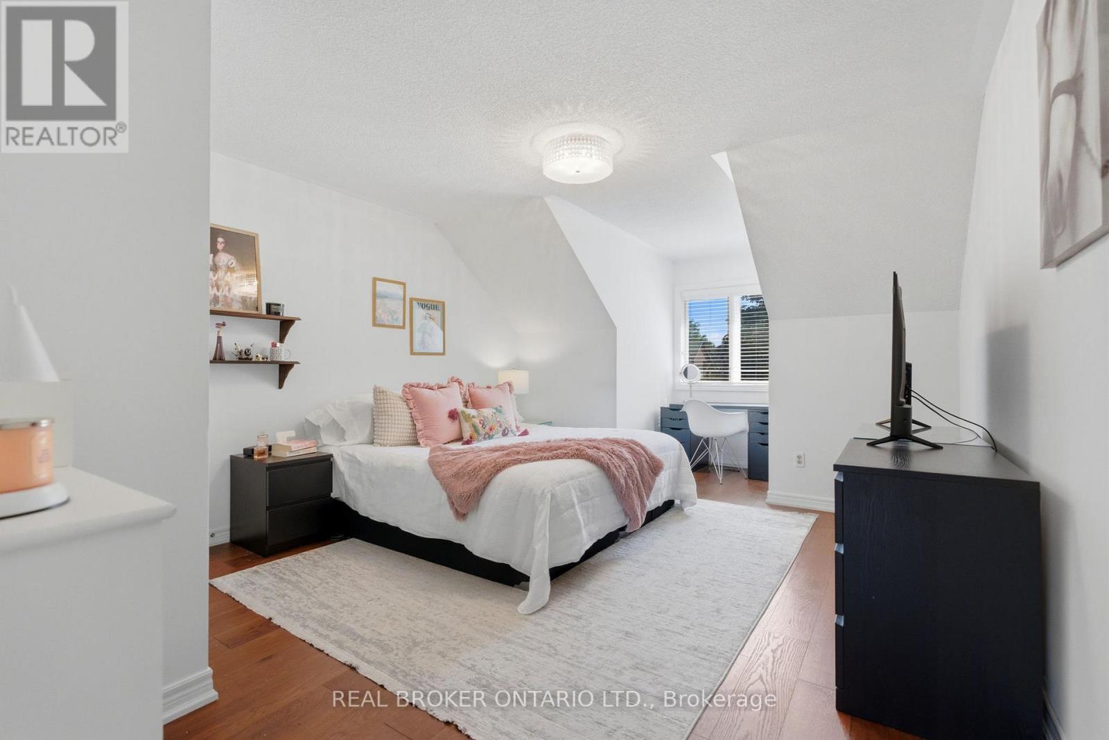 2205 Shaftesbury Court, Oakville, Ontario  L6H 6C6 - Photo 39 - W13417624