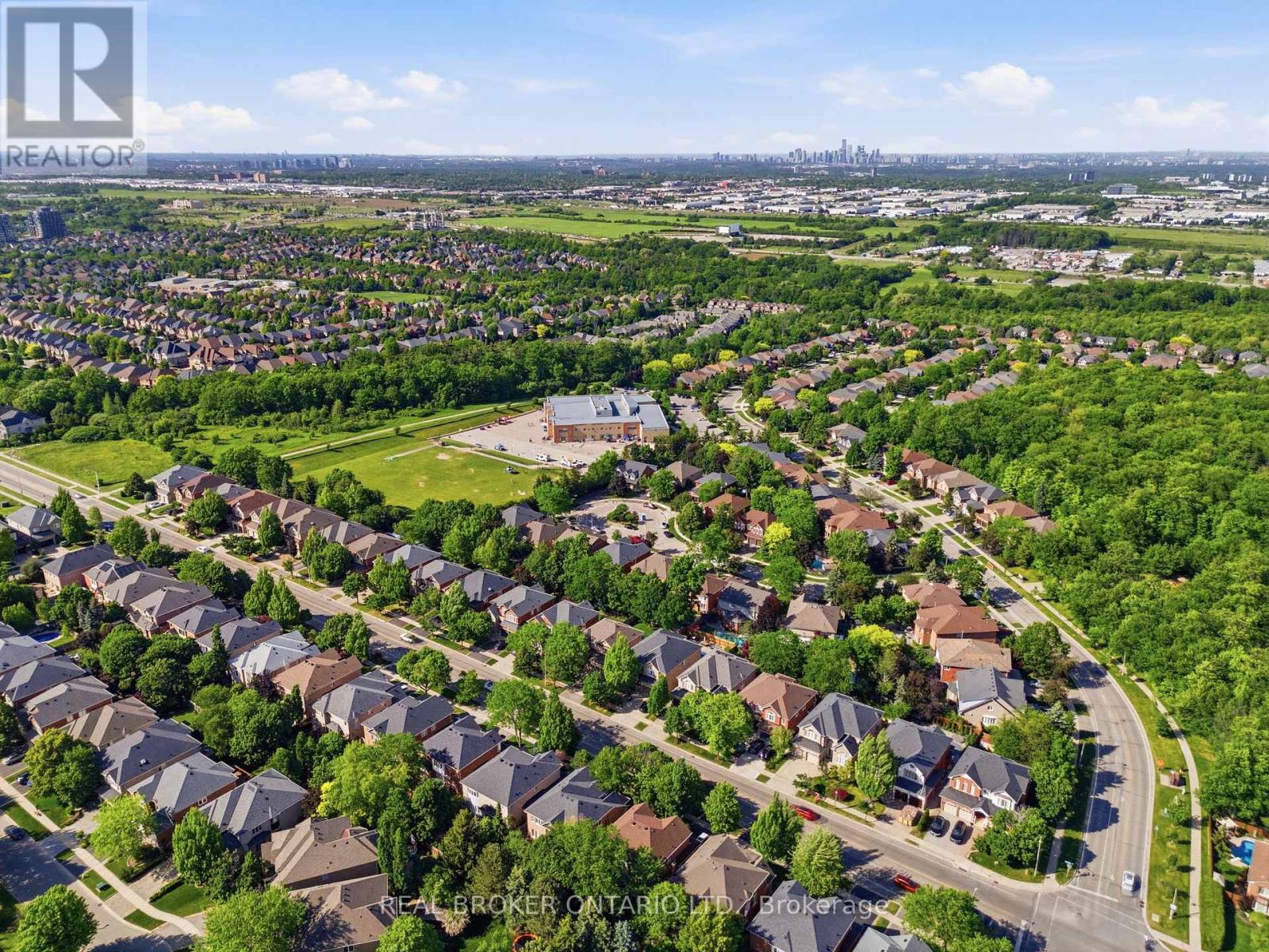 2205 Shaftesbury Court, Oakville, Ontario  L6H 6C6 - Photo 49 - W13417624