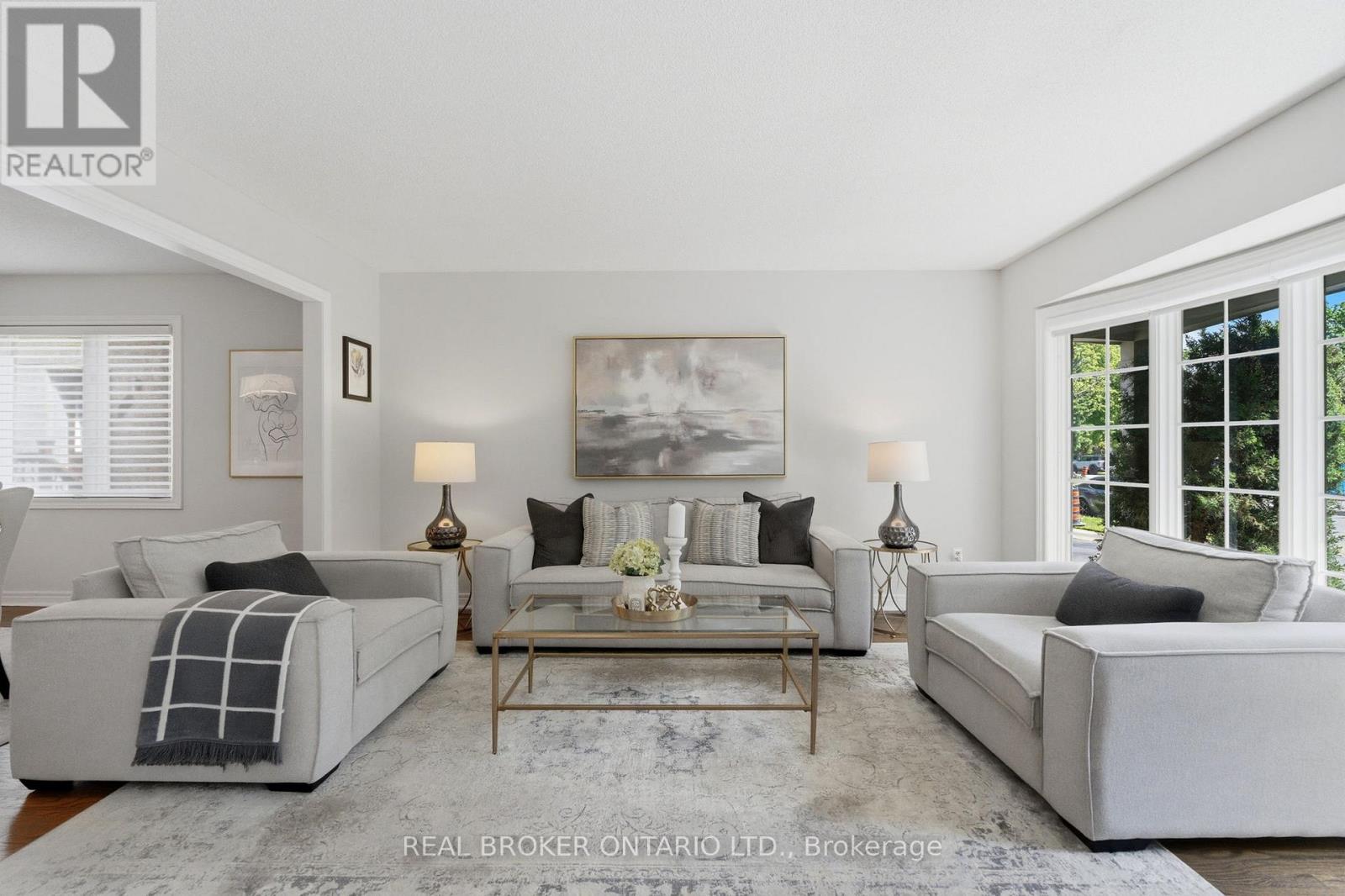 2205 Shaftesbury Court, Oakville, Ontario  L6H 6C6 - Photo 7 - W13417624