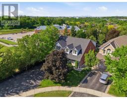 2205 SHAFTESBURY COURT, Oakville, Ontario