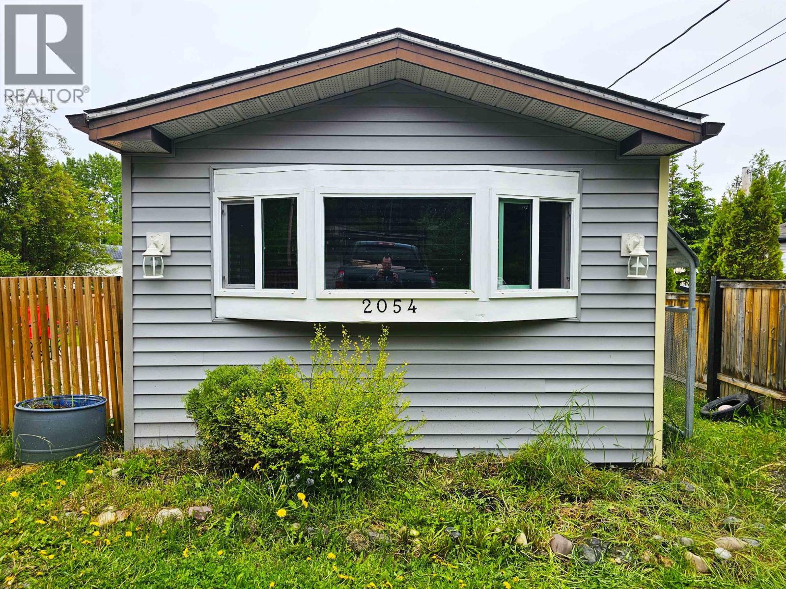 2054 Sommerville Road, North Blackburn, British Columbia  V2N 6T6 - Photo 1 - R3133471