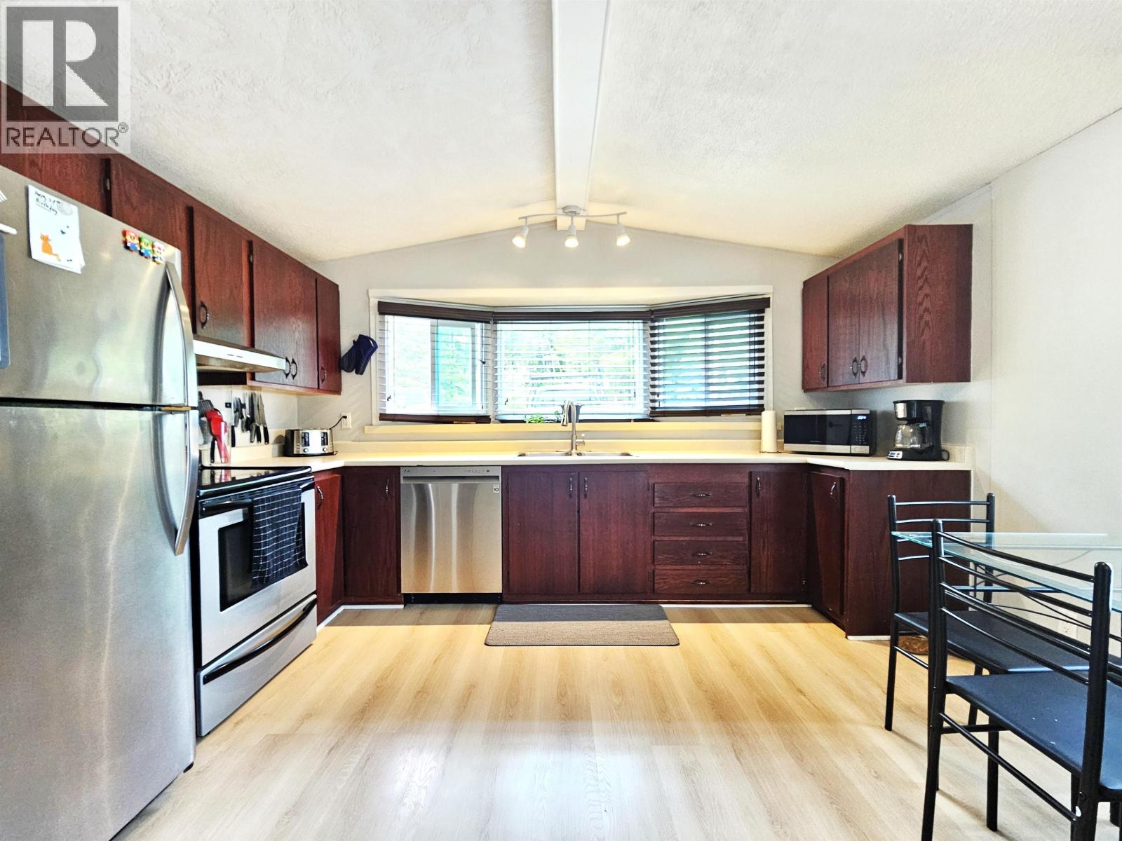 2054 Sommerville Road, North Blackburn, British Columbia  V2N 6T6 - Photo 25 - R3133471