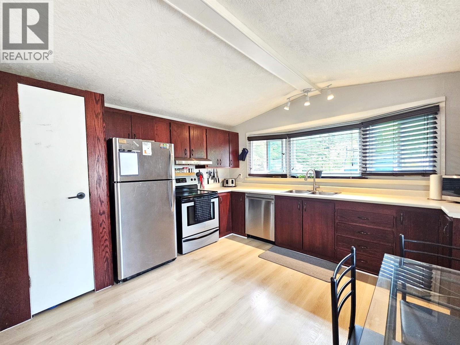 2054 Sommerville Road, North Blackburn, British Columbia  V2N 6T6 - Photo 24 - R3133471