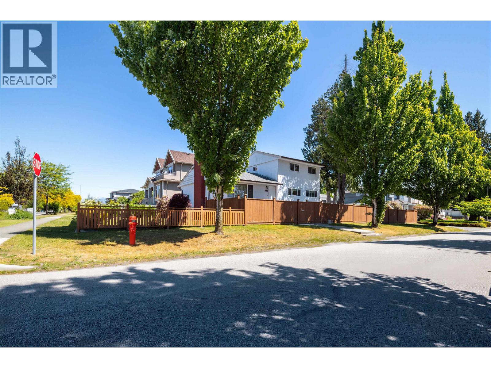2911 E 51ST AVENUE, Vancouver, British Columbia