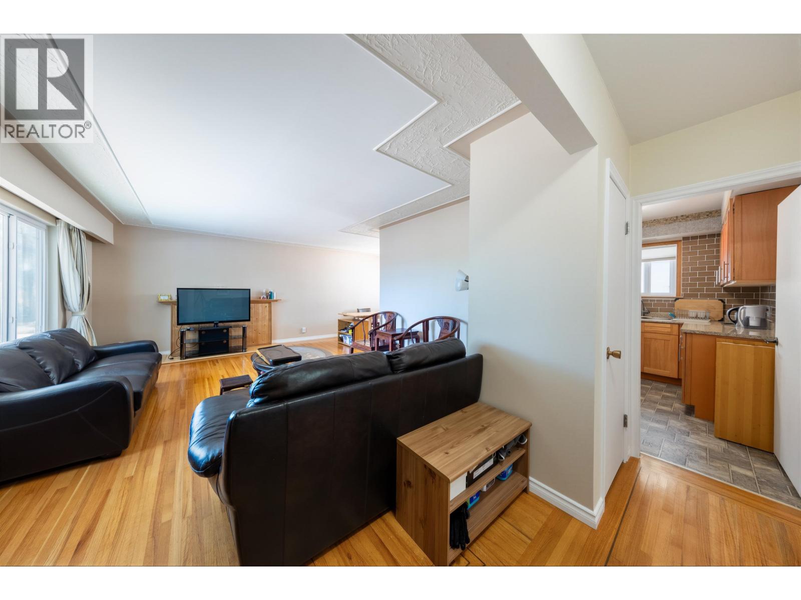 2911 E 51st Avenue, Vancouver, British Columbia  V5S 1R7 - Photo 11 - R3133300