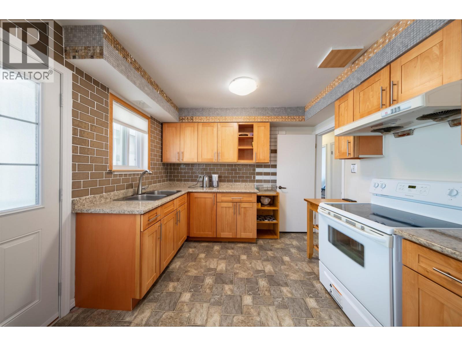 2911 E 51st Avenue, Vancouver, British Columbia  V5S 1R7 - Photo 16 - R3133300