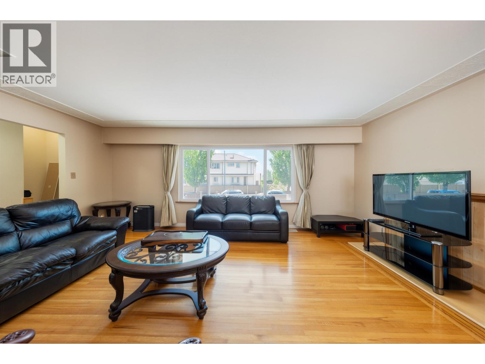 2911 E 51st Avenue, Vancouver, British Columbia  V5S 1R7 - Photo 10 - R3133300