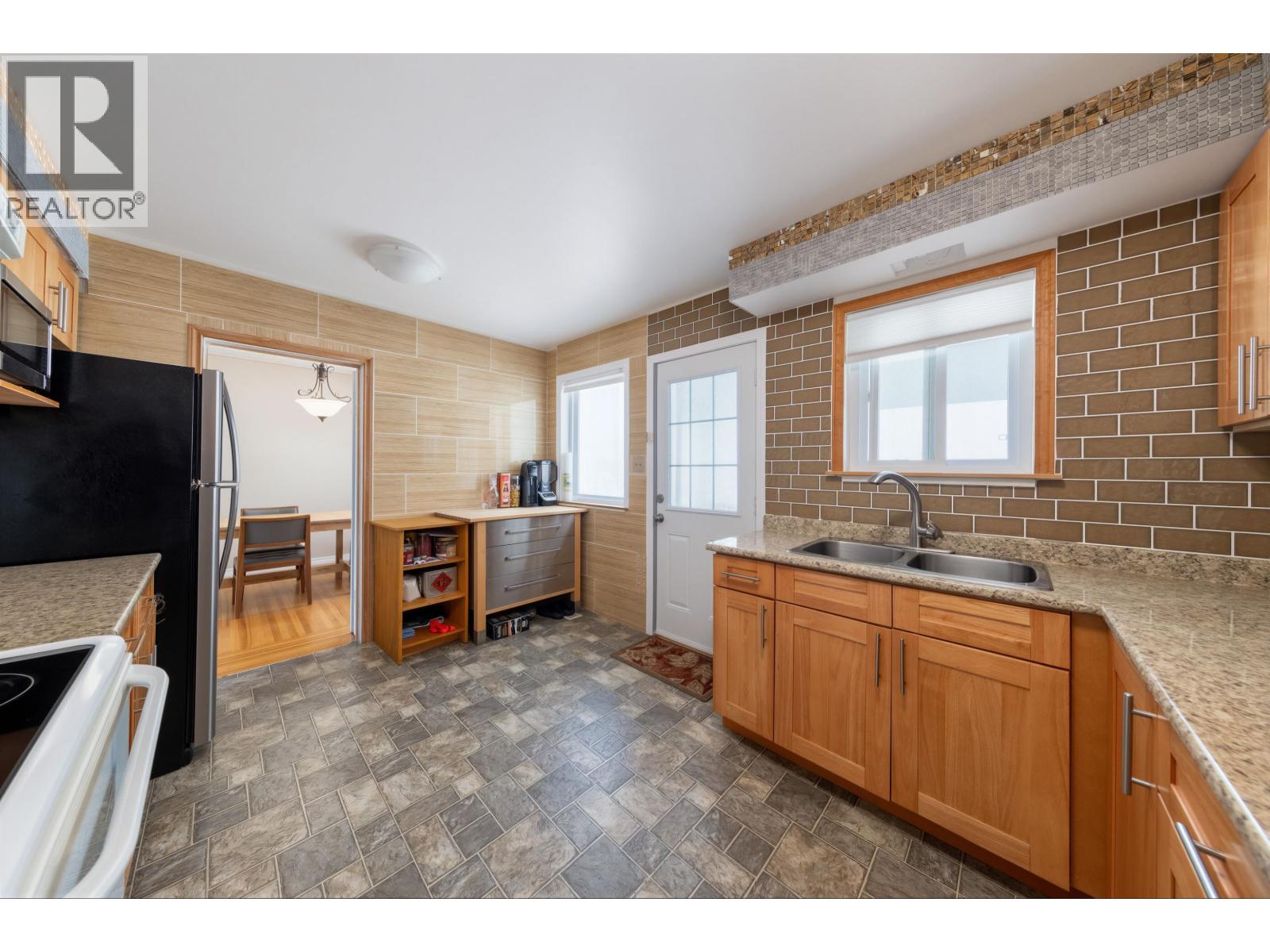 2911 E 51st Avenue, Vancouver, British Columbia  V5S 1R7 - Photo 13 - R3133300