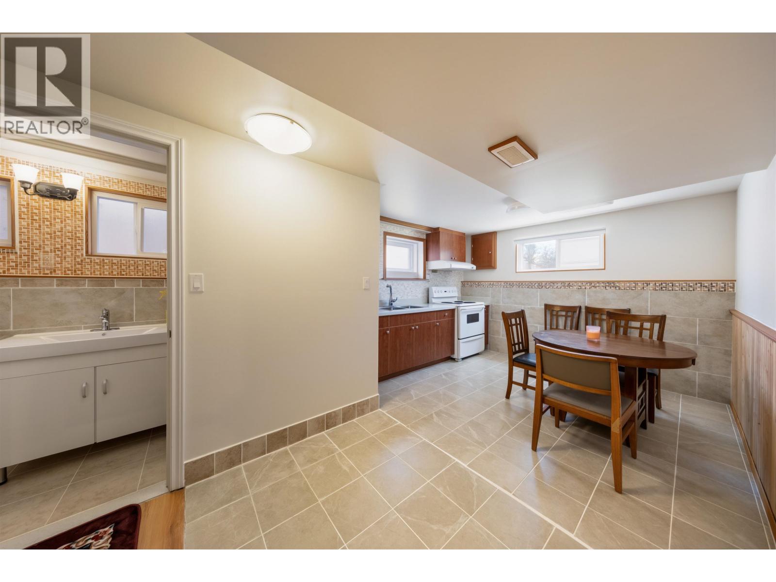 2911 E 51st Avenue, Vancouver, British Columbia  V5S 1R7 - Photo 34 - R3133300