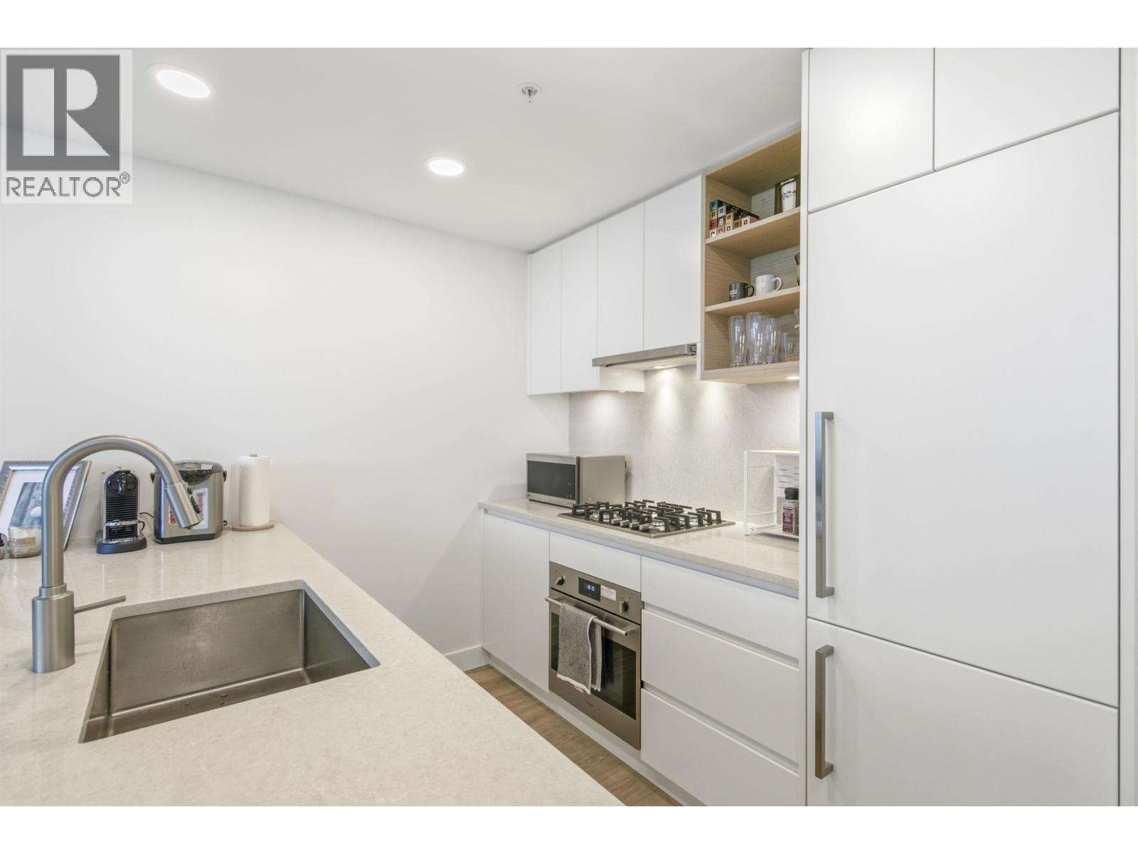 1208 4433 Alaska Street, Burnaby, British Columbia  V5C 5T3 - Photo 4 - R3133529