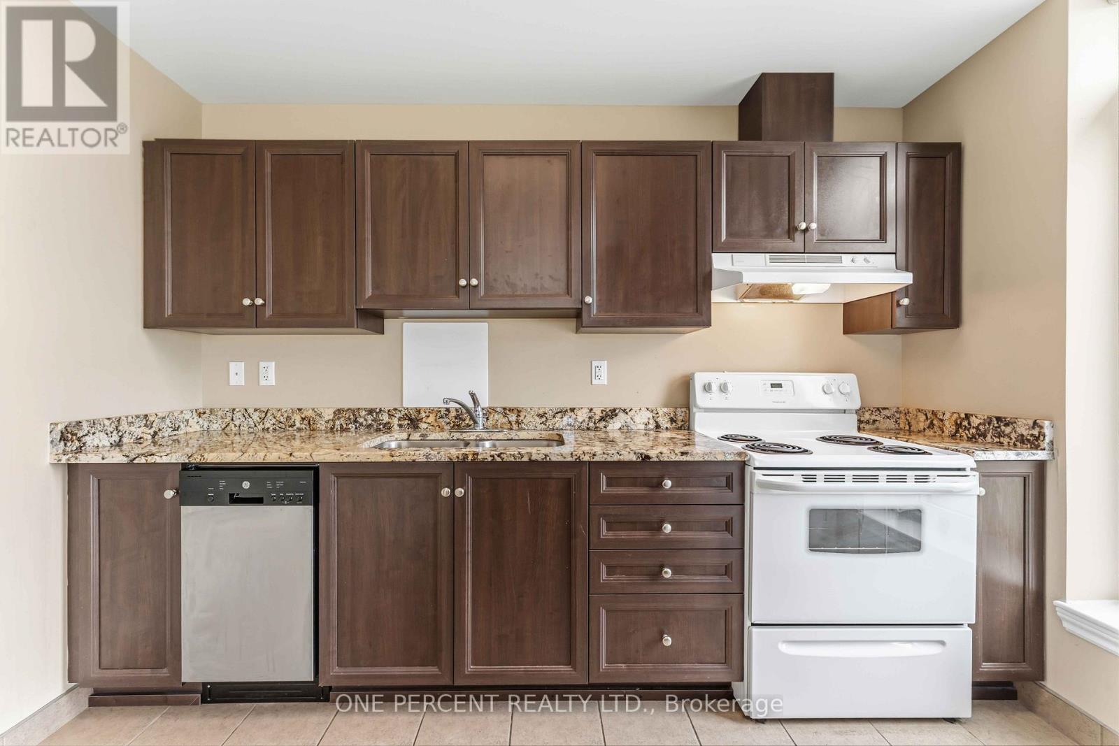 201 - 100 Roger Guindon Avenue, Ottawa, Ontario  K1G 3Z7 - Photo 12 - X13417656