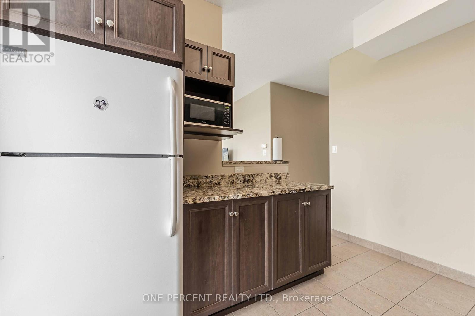 201 - 100 Roger Guindon Avenue, Ottawa, Ontario  K1G 3Z7 - Photo 15 - X13417656