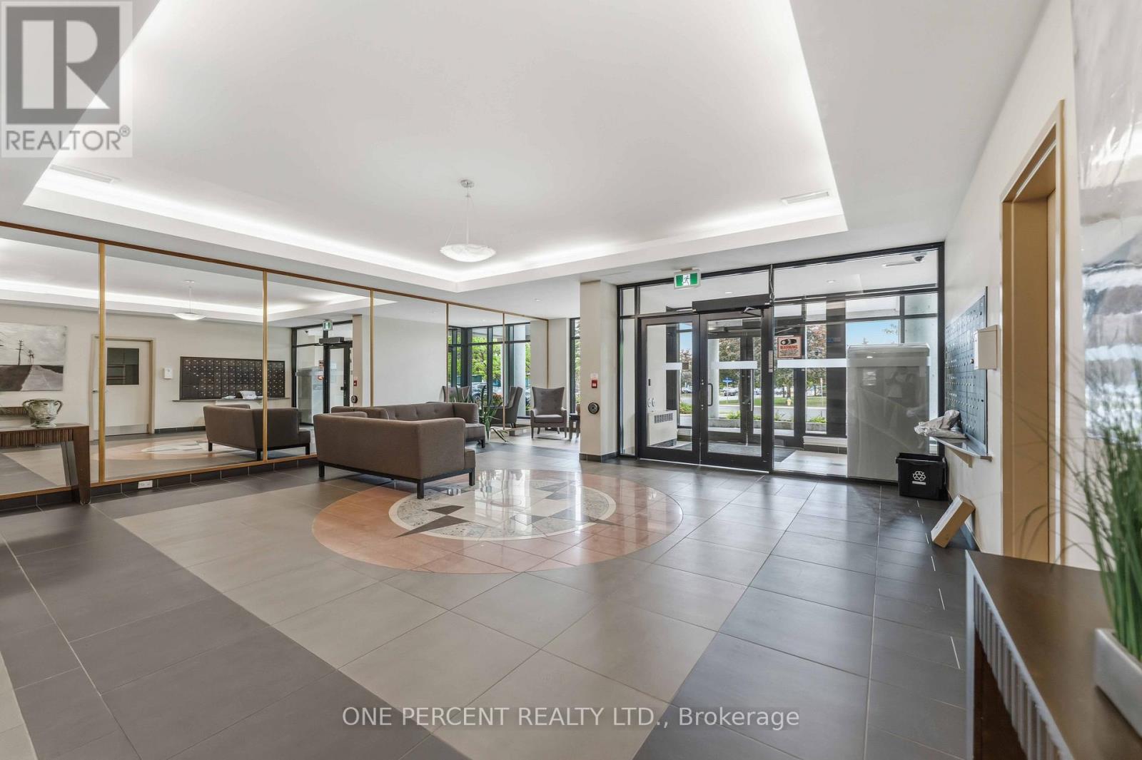 201 - 100 Roger Guindon Avenue, Ottawa, Ontario  K1G 3Z7 - Photo 4 - X13417656