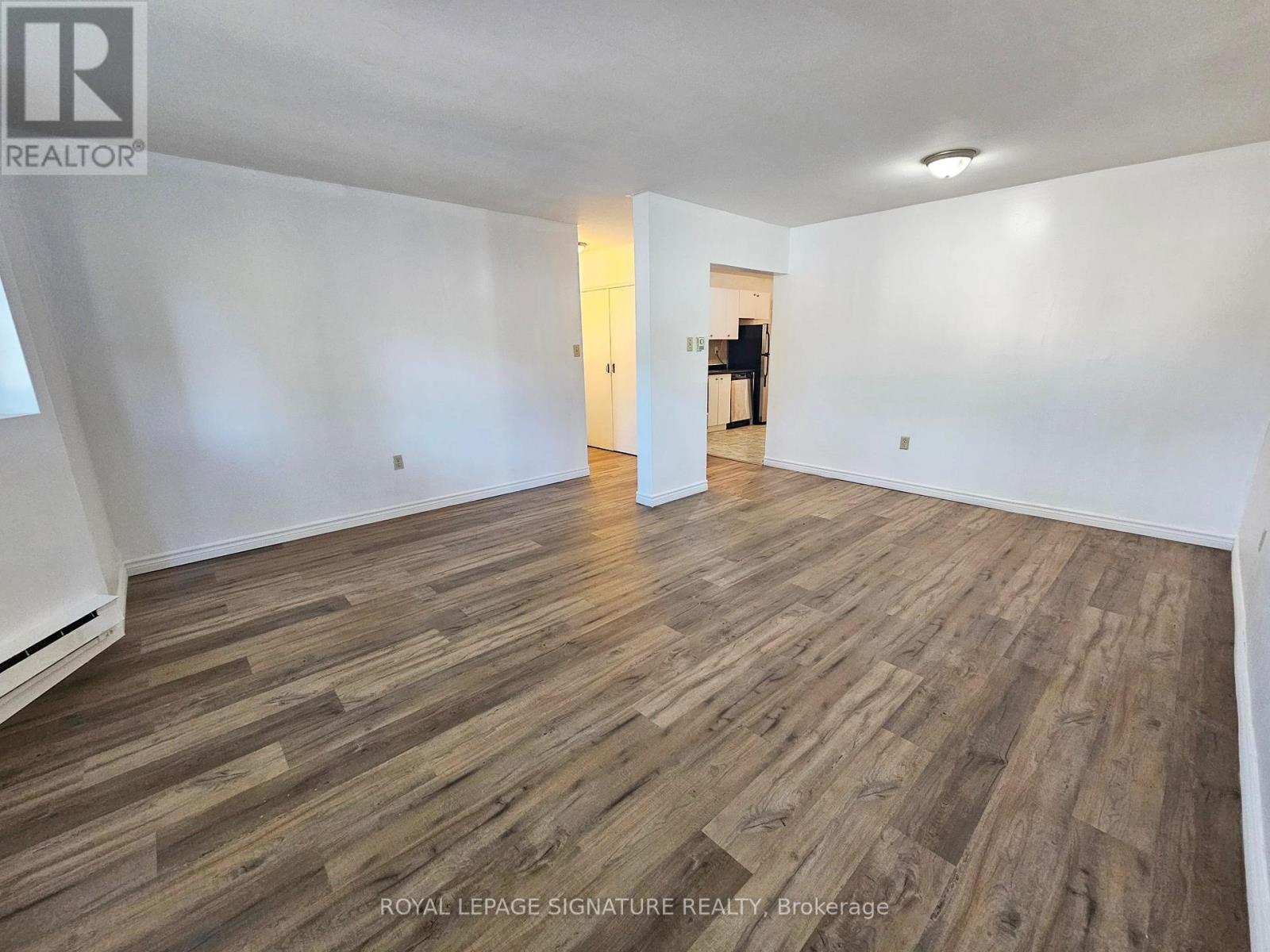 2 - 10 Ivy Avenue, Toronto, Ontario  M4L 2H7 - Photo 5 - E13417686
