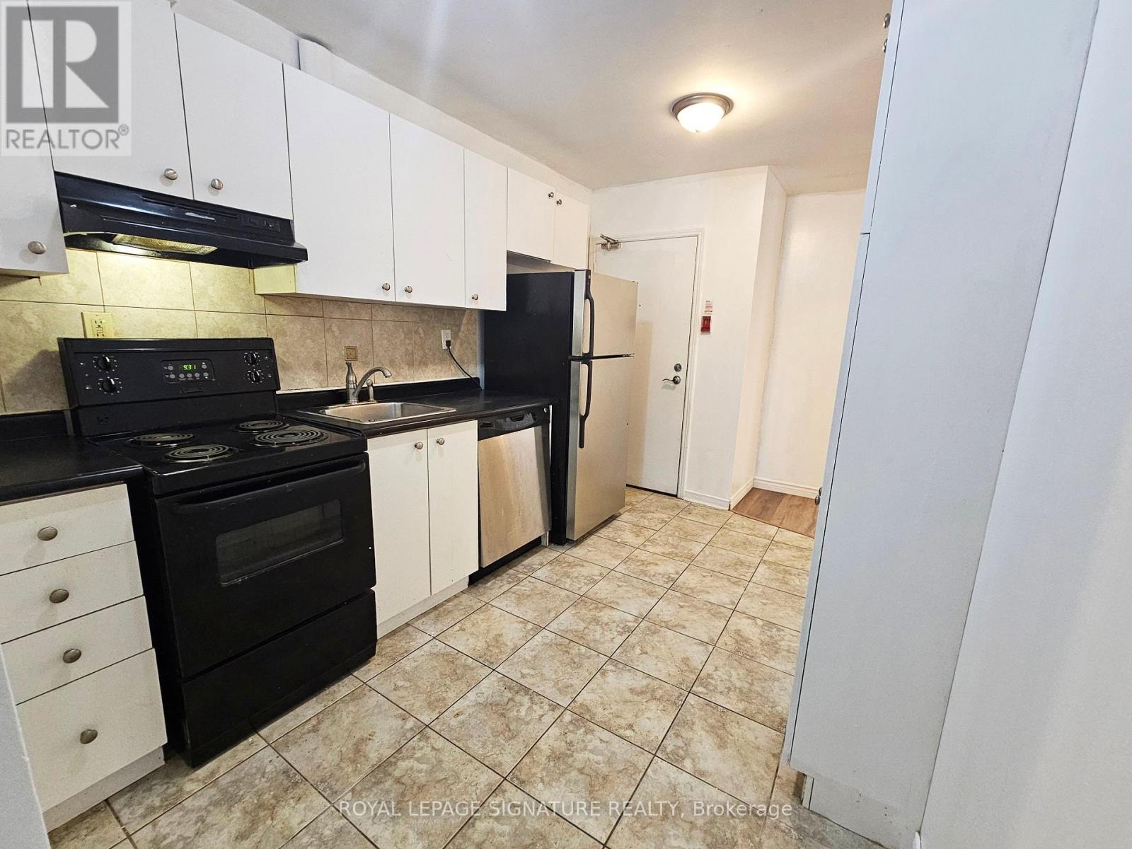 2 - 10 Ivy Avenue, Toronto, Ontario  M4L 2H7 - Photo 6 - E13417686