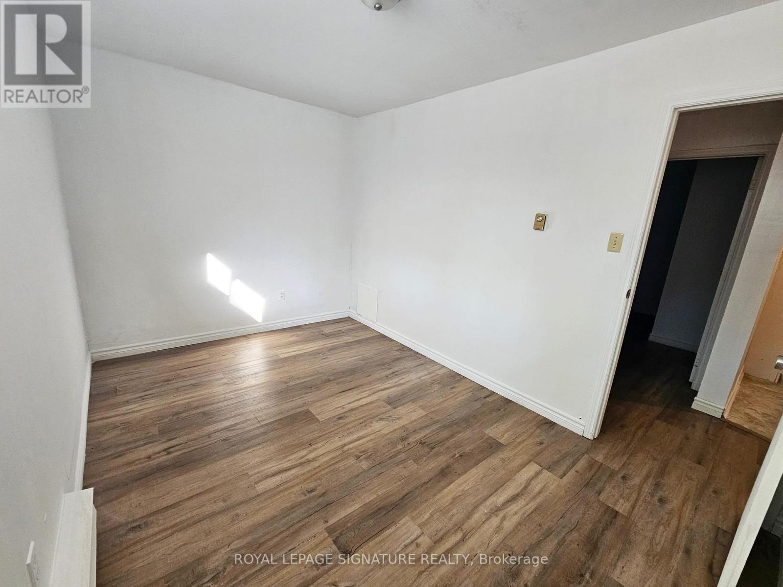 2 - 10 Ivy Avenue, Toronto, Ontario  M4L 2H7 - Photo 7 - E13417686
