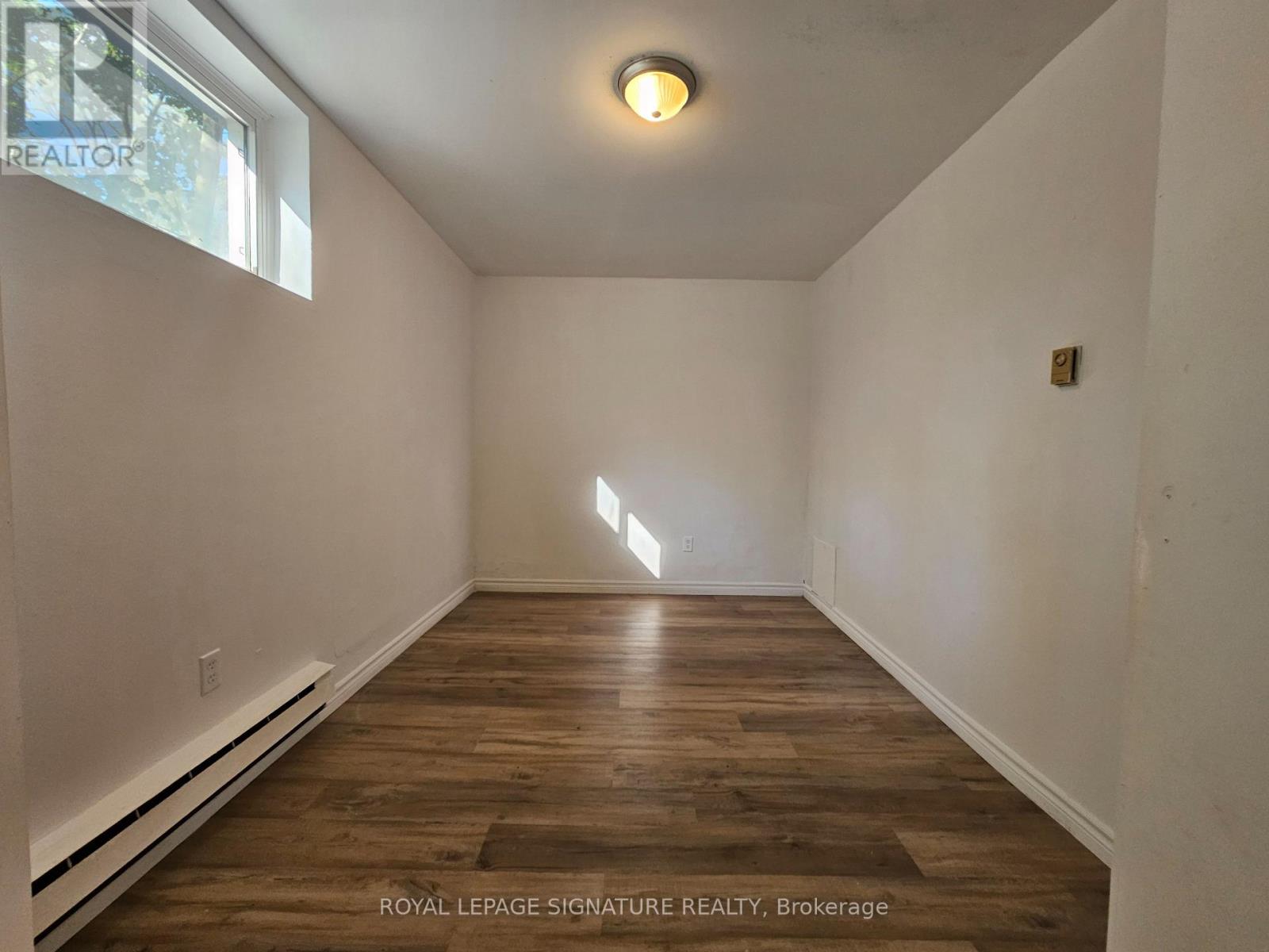 2 - 10 Ivy Avenue, Toronto, Ontario  M4L 2H7 - Photo 8 - E13417686