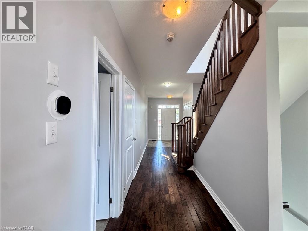 154 Rosemount Drive, Kitchener, Ontario  N2B 1R5 - Photo 3 - 40837567